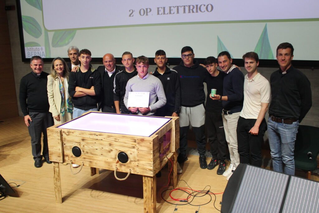 premiazione-scuole-m9-concorso-ecologika